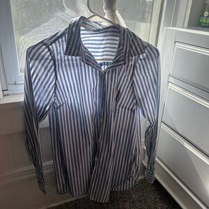 Old Navy Women's Blue and White Striped Button-Down Shirt